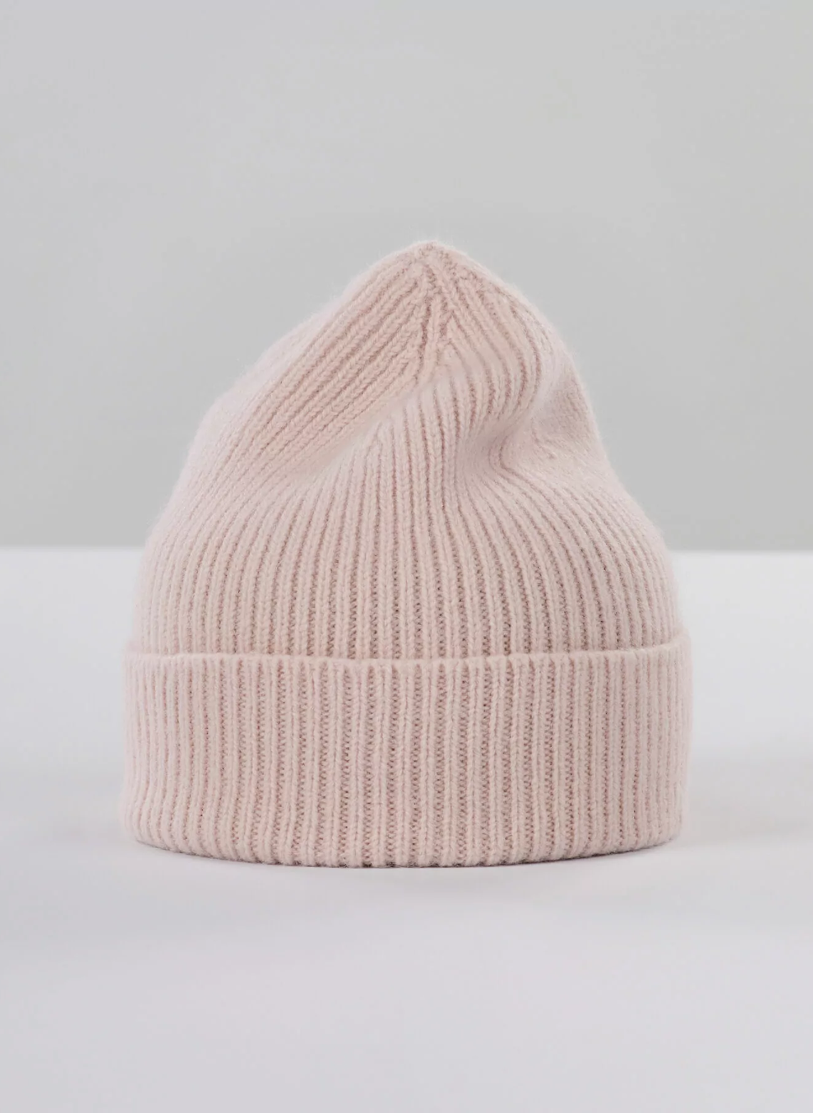 Bonnet en Lambswool et Caregora™ Misty Rose