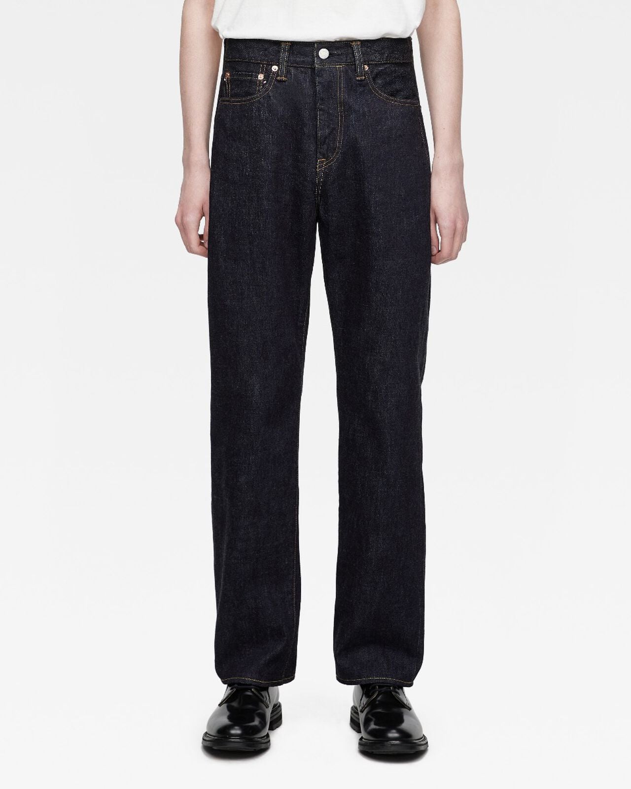 CLASSIC STRAIGHT FIT 15.7OZ